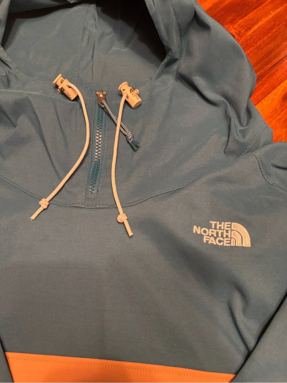 The North Face Men’s Anorak, Large